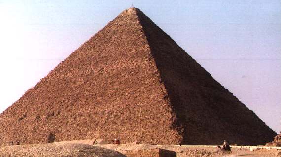  The Great Pyramid at Giza 